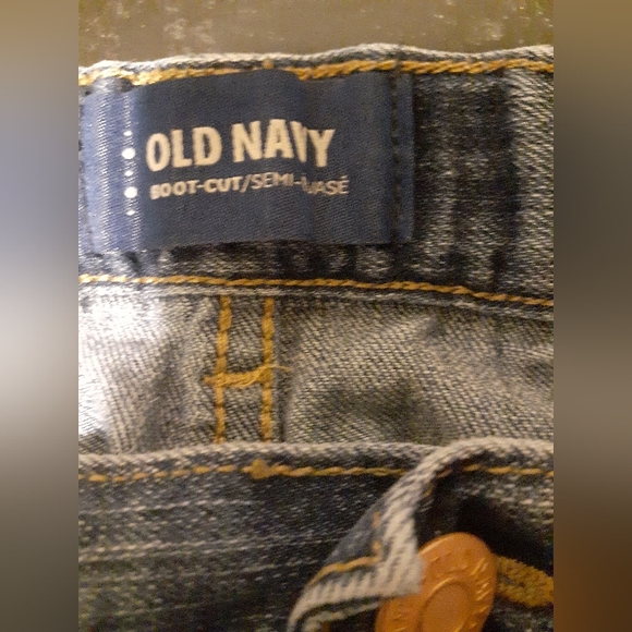 🦋4/20$🦋 Kid Old Navy Boot-Cut Blue Jeans - Picture 3 of 6